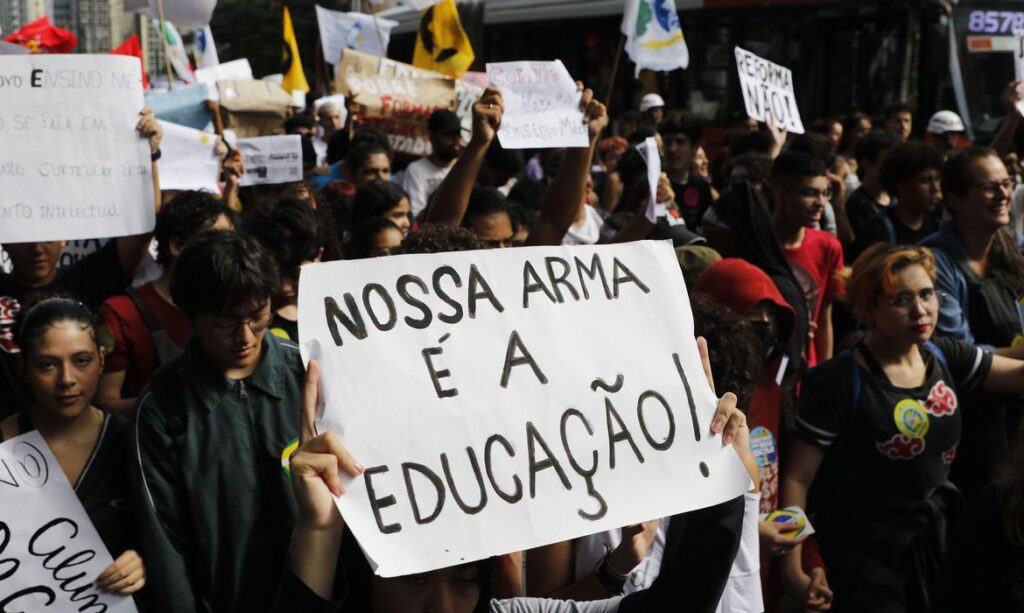 Manifesto sobre o Novo Ensino Médio