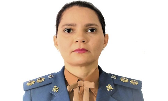 Maristela Xavier se torna a primeira mulher a alcançar o posto de coronel no corpo de Bombeiros, após 22 anos de carreira na corporação.
