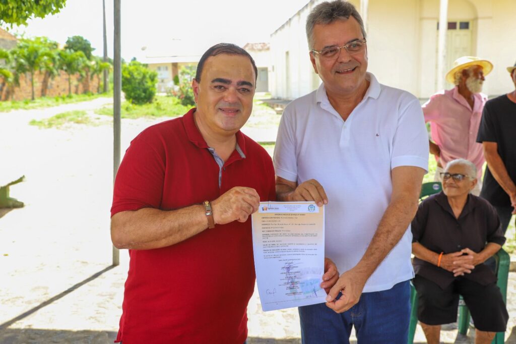 Prefeito de Simão Dias autoriza construção de praça no Povoado Coração de Maria