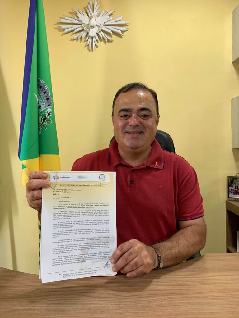 Prefeito de Simão dias Cristiano Viana