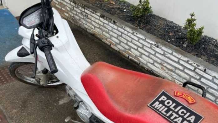 motocicleta roubada Simão Dias